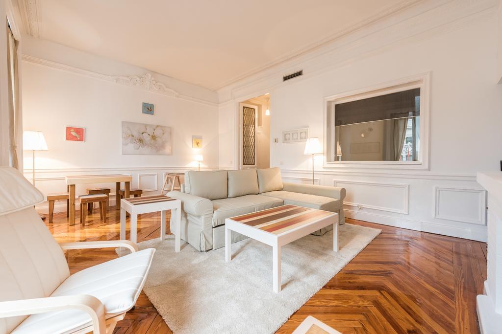 Apartamentos Alcala Мадрид Экстерьер фото