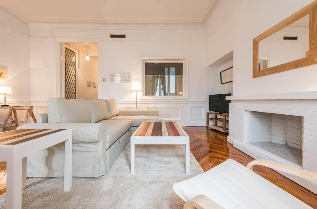 Apartamentos Alcala Мадрид Экстерьер фото